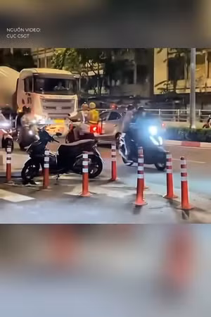 Gặp "đúng người, đúng thời điểm”, tài xế ô tô vi phạm nhận kết đắng