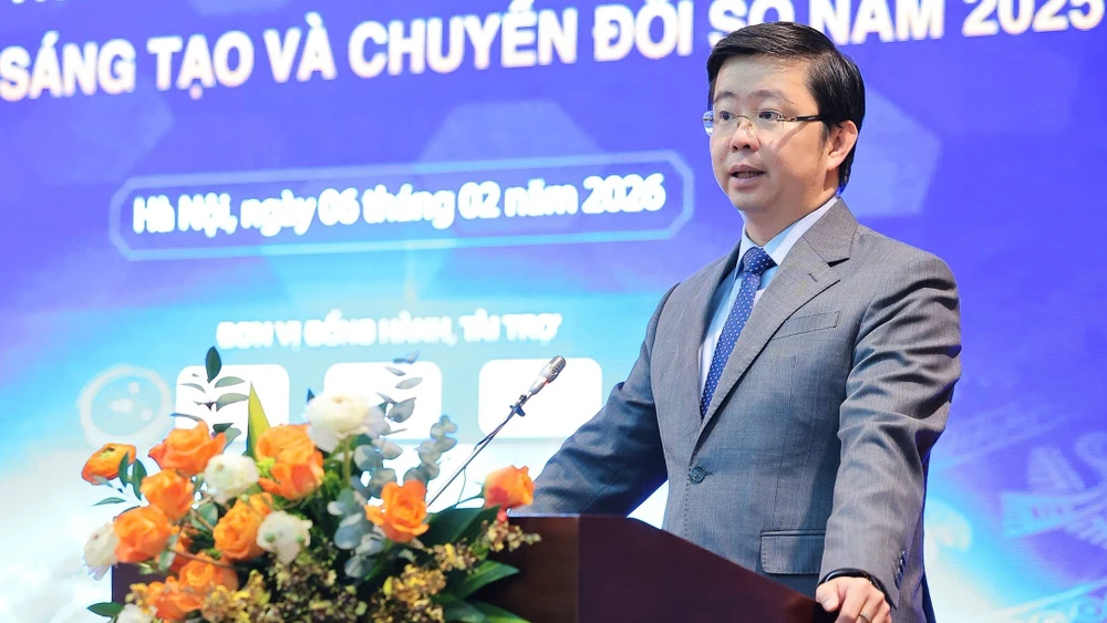 Thứ trưởng Bộ Khoa học và Công nghệ Bùi Hoàng Phương.
