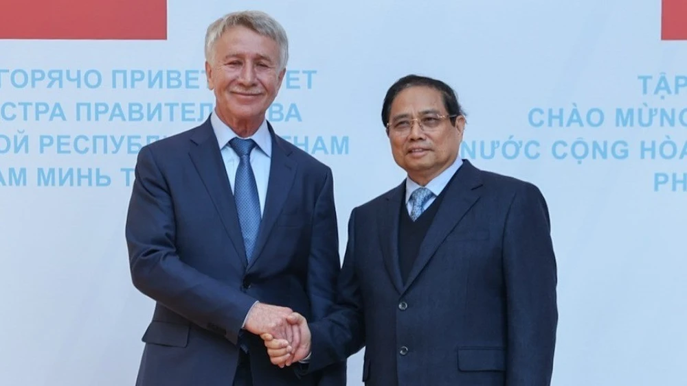 Thủ tướng làm việc với tập đoàn hàng đầu của Nga về hợp tác khí tự nhiên hóa lỏng