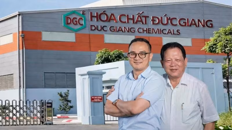 HOSE có động thái mới với cổ phiếu Hóa chất Đức Giang