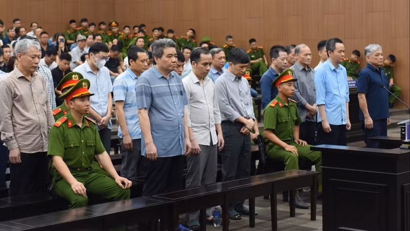 Nhận hối lộ 200.000 USD, cựu thứ trưởng Bộ Nông nghiệp lĩnh 4 năm tù