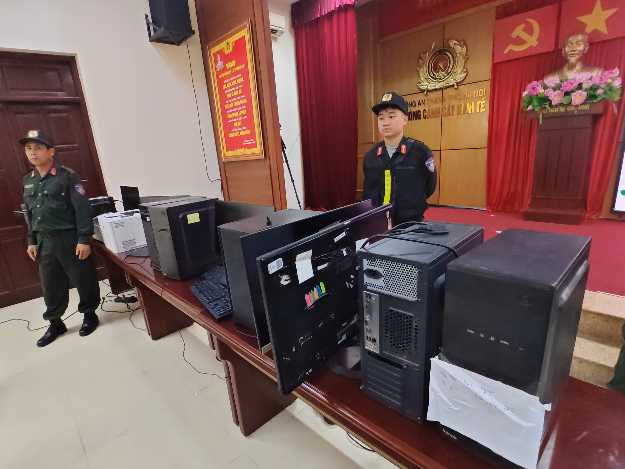 anh-1-4049.jpg