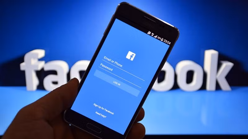 Người dùng Facebook được phản ánh, bình luận đến đâu để không vi phạm? Ảnh minh họa.