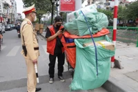 Camera AI phát hiện nhiều shipper che biển số, né phạt nguội ở Hà Nội