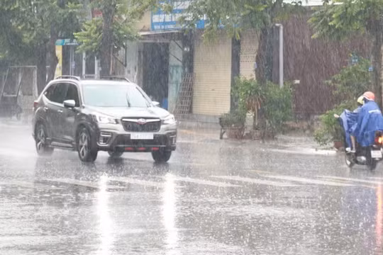 Dự báo thời tiết sáng 1/7: Mưa dông bao trùm Bắc Bộ - Bắc trung Bộ, nhiệt độ cao nhất 29 - 32 độ C