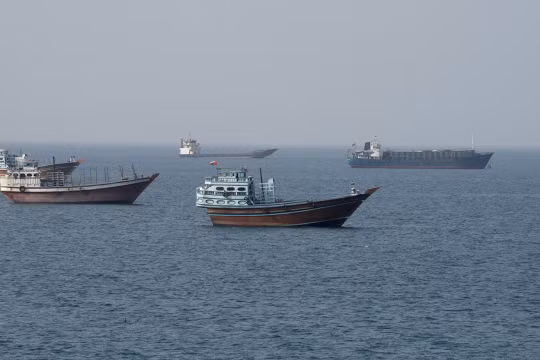 NATO bất ngờ vào cuộc, tìm cách mở đường qua eo biển Hormuz