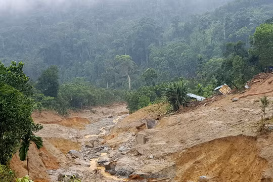 Cảnh báo khẩn: Mưa lớn có thể gây lũ quét, sạt lở, sụt lún đất tại nhiều tỉnh Bắc Bộ