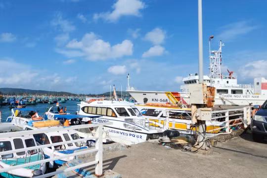 Siết chặt kiểm soát an toàn giao thông đường thủy sau vụ lật ca nô chở 32 du khách ở Phú Quốc