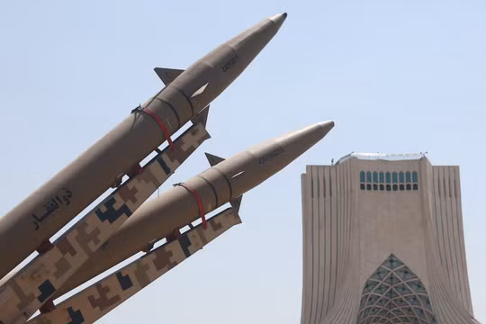 UAE tố Iran tấn công bằng tên lửa đạn đạo, Tehran gọi đây là cáo buộc “vô căn cứ”