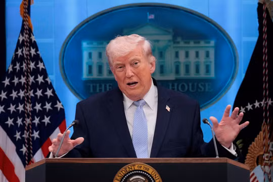 Tổng thống Trump kêu gọi người dân chấp nhận giá xăng tăng vì mục tiêu với Iran