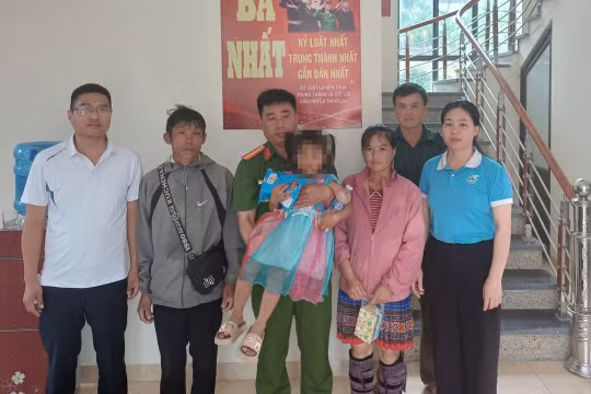 Xúc động gia đình gửi thư cảm ơn lực lượng Công an sau cuộc giải cứu cháu bé khỏi tay kẻ bắt cóc