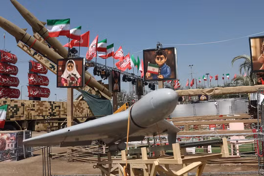Iran tuyên bố bắn hạ máy bay không người lái của Mỹ trên bầu trời Bandar Abbas