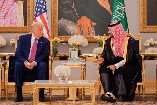 Ông Trump thêm điều kiện khó cho thỏa thuận hạt nhân với Ả Rập Xê Út
