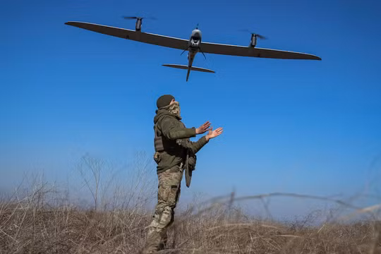 Ukraine tập kích Moscow bằng hàng trăm UAV, Nga lập tức đáp trả bằng tên lửa đạn đạo