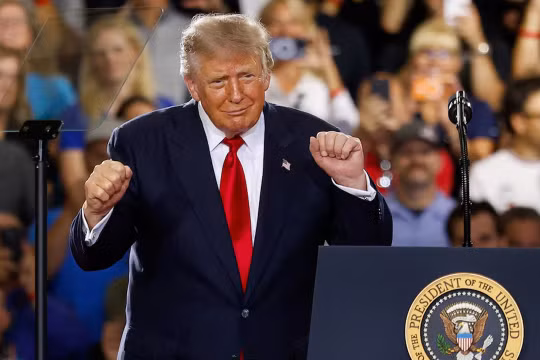 Ông Trump cam kết “sát cánh 100%” với đảng Cộng hòa Mỹ trong cuộc bầu cử giữa nhiệm kỳ