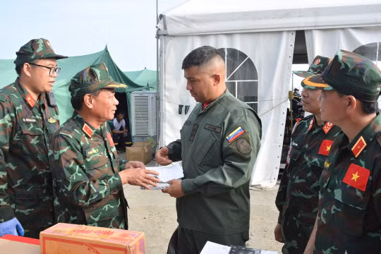 Venezuela ấn tượng về sự tận tâm và chuyên nghiệp của đoàn cứu nạn, cứu hộ Việt Nam