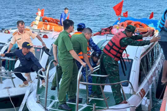 Thủ tướng Chính phủ chỉ đạo khắc phục hậu quả vụ lật ca nô 15 người tử vong ở Phú Quốc