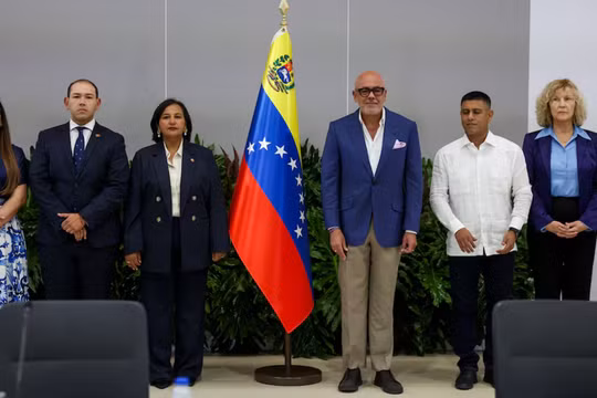 Chính phủ Venezuela và phe đối lập chính thức ngồi vào bàn đàm phán sau thời gian căng thẳng