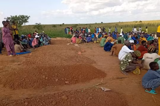 Thuyền chở quá tải bị lật, ít nhất 50 người thiệt mạng ở tây bắc Nigeria
