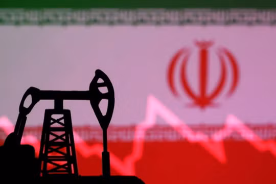 Mỹ tuyên bố "ngày D-day kinh tế" khi Iran đe dọa ngừng toàn bộ hoạt động xuất khẩu dầu mỏ