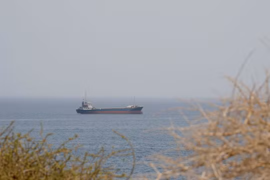 Eo biển Hormuz chao đảo sau các vụ tấn công tàu chở dầu, hoạt động vận chuyển hàng hóa giảm mạnh