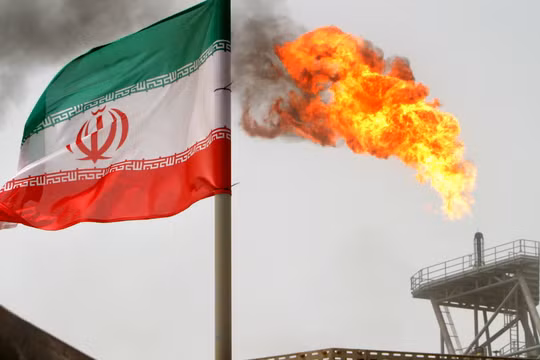 Iran phản đối mạnh mẽ các lệnh trừng phạt mới của Mỹ giữa khủng hoảng kinh tế