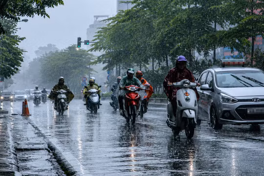 Dự báo thời tiết sáng 10/7: Hà Nội xuất hiện mưa rào và dông, nhiệt độ thấp nhất 25 - 27 độ C
