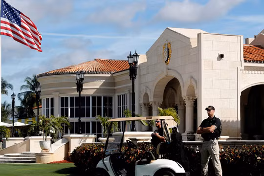 Ông Trump cân nhắc biến sân golf ở Florida thành khu nghỉ dưỡng dành cho Tổng thống