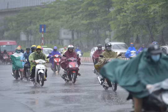 Bắc Bộ - Trung Bộ mưa lớn có nơi trên 200mm, cảnh báo nguy cơ lũ quét, sạt lở nguy hiểm
