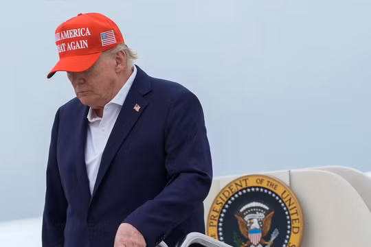 Tỷ lệ ủng hộ ông Trump lao dốc còn 33%, mức thấp nhất kể từ khi trở lại Nhà Trắng