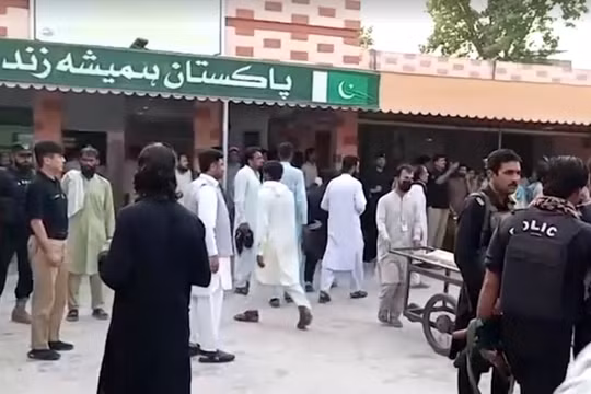 Pakistan: Nổ lớn kinh hoàng ở Dera Ismail Khan, 11 người thiệt mạng, 30 người bị thương