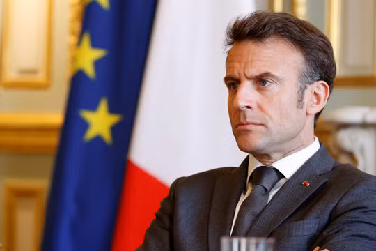 Pháp rơi vào vòng xoáy bất ổn, Tổng thống Macron đối mặt giai đoạn cuối nhiệm kỳ đầy sóng gió