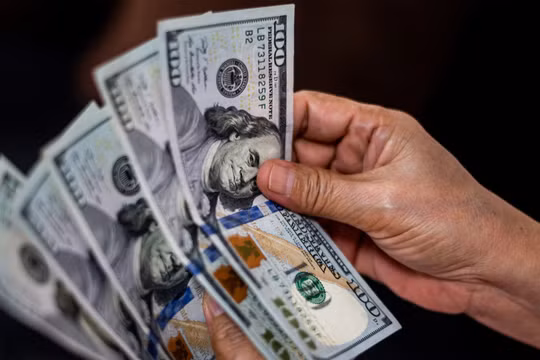 Đồng USD Mỹ giữ vững giá trị bất chấp căng thẳng Mỹ - Iran đẩy giá dầu tăng cao