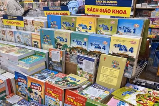 Bộ GD&ĐT yêu cầu bảo đảm đủ sách giáo khoa trước ngày 30/8