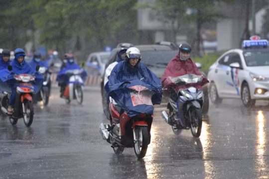 Dự báo thời tiết trưa 6/7: Bắc Bộ tiếp tục mưa to sau bão, cảnh báo thời tiết nguy hiểm
