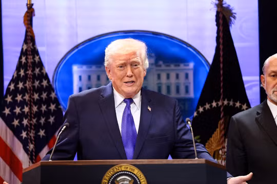 Ông Trump ký dự luật trừng phạt siêu nặng với Nga vì cuộc xung đột Ukraine