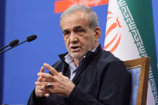 Tổng thống Iran Masoud Pezeshkian gặp Lãnh tụ Tối cao Mojtaba Khamenei sau thời gian dài vắng bóng