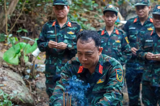 Hành trình đặc biệt đưa các anh trở về từ hang Đá Sập