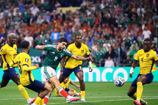 Mexico phá dớp vòng knock-out, hạ Ecuador giành vé vào vòng 16 đội World Cup