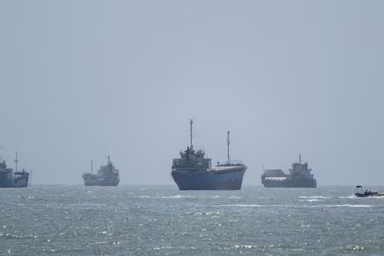 Iran - Oman chính thức "bắt tay" kiểm soát và chia sẻ doanh thu tại eo biển chiến lược Hormuz