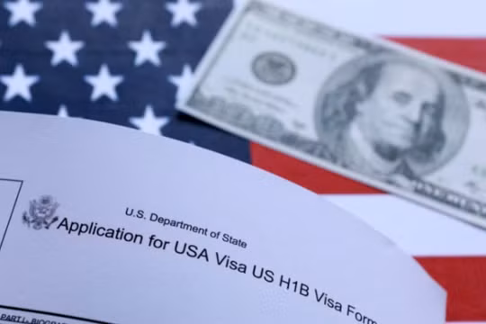 Chính quyền Tổng thống Trump tiếp tục siết chặt quy định đối với visa H-1B