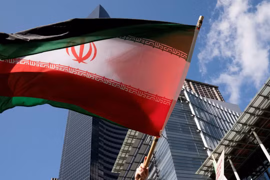 Iran kiểm soát quan hệ với truyền thông nước ngoài, liên lạc với “báo thù địch” có thể lĩnh án tù