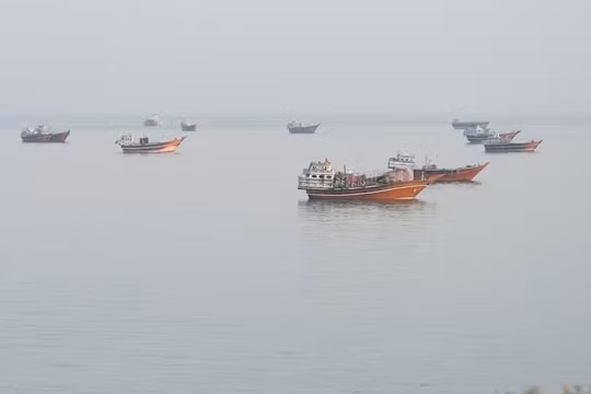 Iran cảnh báo các tàu của Sinokor qua eo biển Hormuz sẽ phải đối mặt với hành động pháp lý