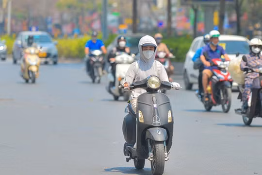 Bắc Bộ và Trung Bộ nắng nóng trở lại sau chuỗi ngày mưa dông, có nơi trên 36 độ C
