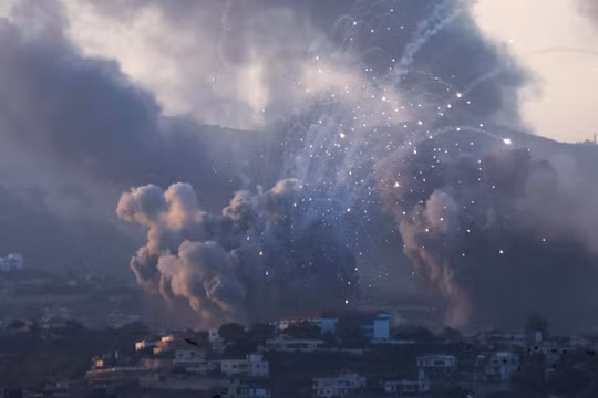 Israel dội “mưa bom” xuống miền nam Lebanon gây thương vong lớn