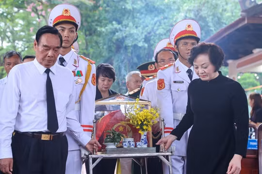 Sau hơn 4 tháng triển khai, chiến dịch 500 ngày đêm đã quy tập gần 1.400 hài cốt liệt sĩ
