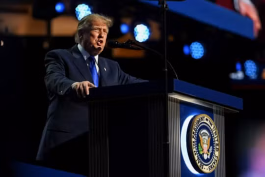 Ông Trump đe dọa tấn công “pháo đài hạt nhân” Iran, cảnh báo Tehran “đừng giở trò”