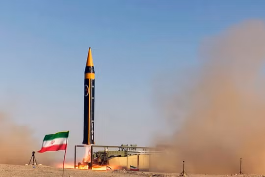 Iran "nổi giận" nã loạt tên lửa vào Jordan sau khi 5 tàu chở dầu bị Mỹ tấn công
