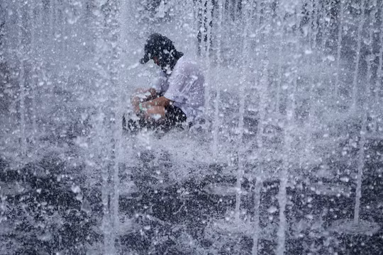 Nắng nóng kỷ lục lan rộng ở bán đảo Triều Tiên, chính quyền triển khai ứng phó khẩn cấp