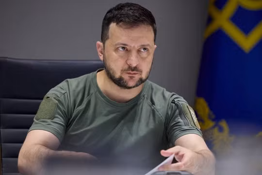 Ông Trump nới trừng phạt dầu Nga để hạ giá dầu diesel, Ukraine phản ứng gay gắt